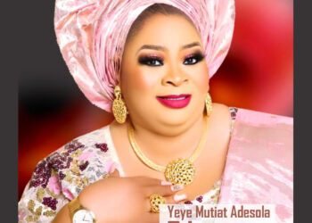 Yeye Mutiat Adesola Odeyeyiwa Steps To Fifth Floor In Grand Style